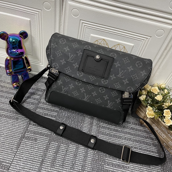 ルイヴィトンバッグ正面デザイン